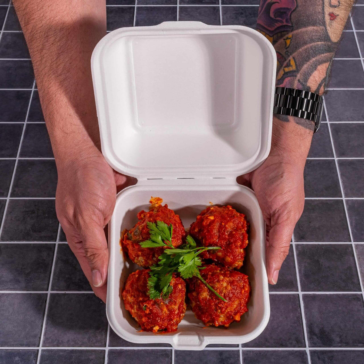 Why White Clamshell Containers Are the Perfect Takeout Solution for Re